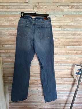 Wrangler Women's Boot Cut Jeans in Medium Blue